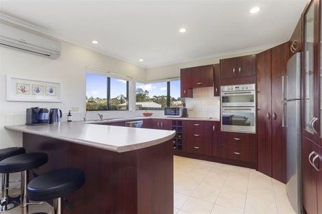 Photo of property in 52 Highfields Terrace, Henderson, Auckland, 0612