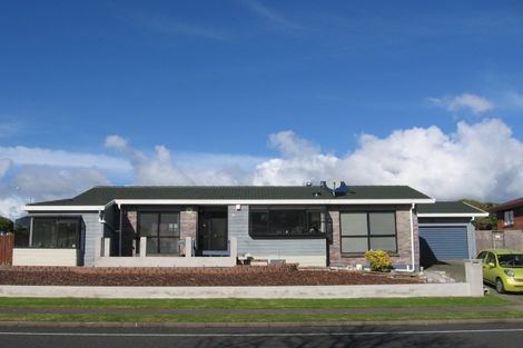 Photo of property in 75 Eugenia Rise, Totara Heights, Auckland, 2105