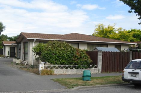 Photo of property in 1/12 Glenharrow Avenue Avonhead Christchurch City