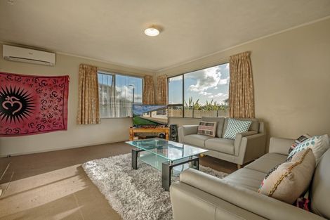 Photo of property in 9 Colonial Place, Kelvin Grove, Palmerston North, 4414