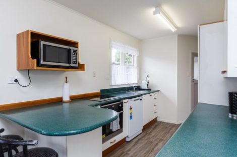 Photo of property in 1 Tararua Terrace, Cloverlea, Palmerston North, 4412