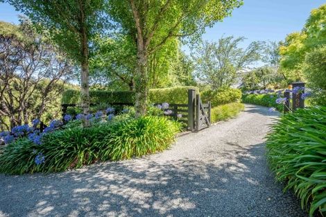 Photo of property in 6890 Christchurch Akaroa Road, Takamatua, 7581