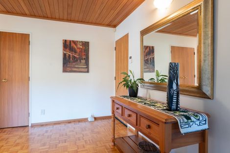 Photo of property in 6 Montrose Grove, Churton Park, Wellington, 6037