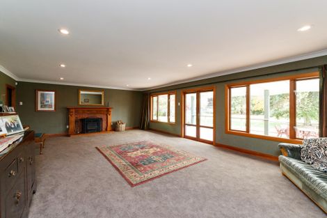 Photo of property in 649 Aokautere Drive, Aokautere, Palmerston North, 4471