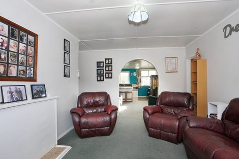 Photo of property in 17 Collins Crescent, Feilding, 4702