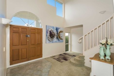 Photo of property in 22 Dene Court Lane, Greenhithe, Auckland, 0632