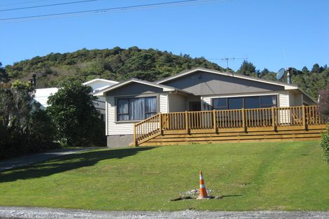 Photo of property in 45 Main South Road, Karoro, Greymouth, 7805