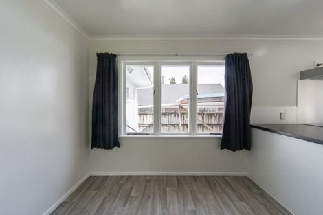 Photo of property in 8 Ohaupo Road, Hamilton Lake, Hamilton, 3204