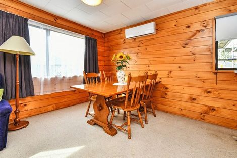 Photo of property in 2/9 Settlement Road, Papakura, 2110