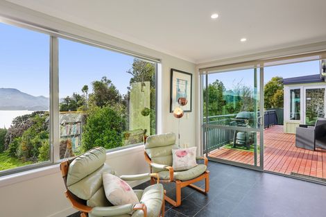 Photo of property in 30 Oxley Crescent, Broad Bay, Dunedin, 9014