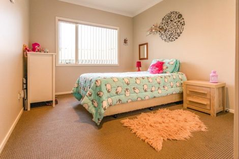 Photo of property in 14 Palliser Place, Poraiti, Napier, 4112