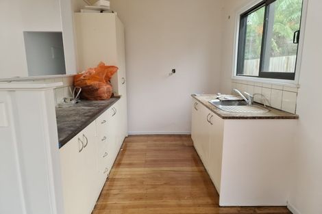 Photo of property in 13 Wylie Avenue, Sunnynook, Auckland, 0620