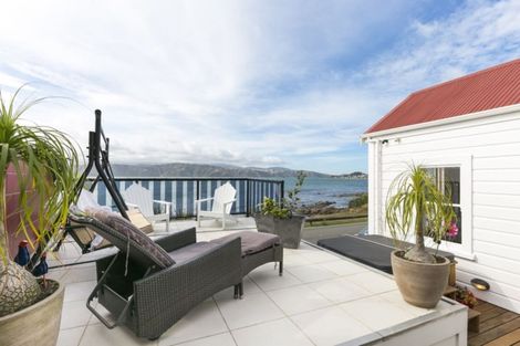 Photo of property in 285 Karaka Bay Road, Karaka Bays, Wellington, 6022