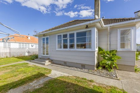 Photo of property in 50 Barker Road, Marewa, Napier, 4110