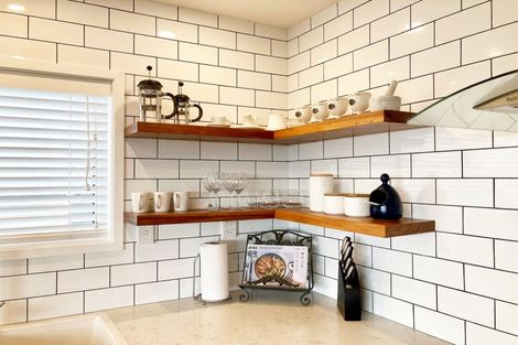 Photo of property in 996 Papamoa Beach Road, Papamoa Beach, Papamoa, 3118