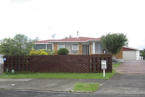 Photo of property in 18 Cheam Place, Pakuranga Heights, Auckland, 2010