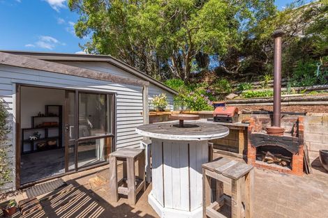 Photo of property in 38 Hicks Crescent, Waikanae Beach, Waikanae, 5036