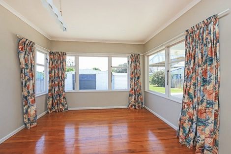 Photo of property in 38 Hillary Crescent, Maraenui, Napier, 4110