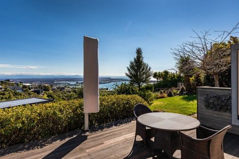 Photo of property in 170a Moncks Spur Road, Mount Pleasant, Christchurch, 8081