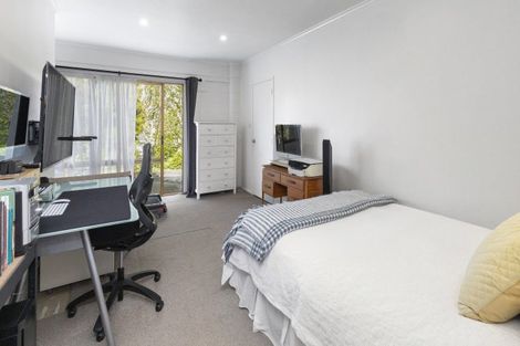 Photo of property in 2 Hartles Place, Mellons Bay, Auckland, 2014