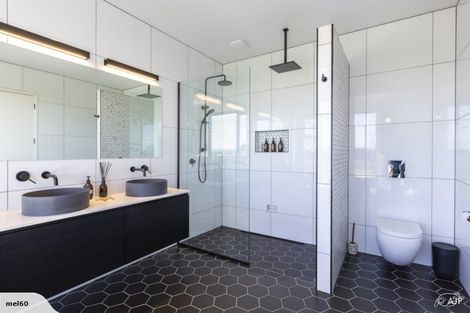 Photo of property in 15 Kotuku Road, Waiuku, 2682