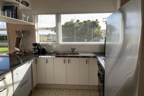 Photo of property in 35 Kitchener Road, Takapuna, Auckland, 0622