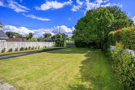 Photo of property in 12 Wairoa Road, Narrow Neck, Auckland, 0624