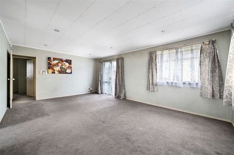 Photo of property in 2 Fruitvale Road, New Lynn, Auckland, 0600