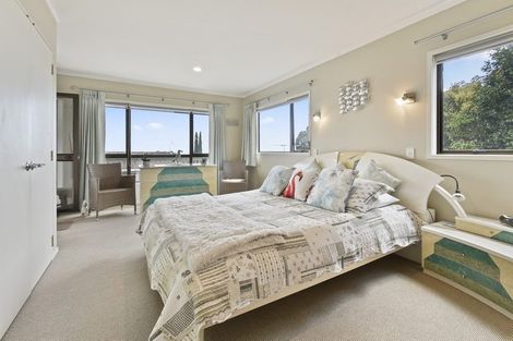 Photo of property in 6a Torkar Road, Clarks Beach, 2122