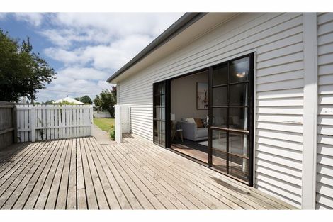 Photo of property in 1/52 Donegal Street, Belfast, Christchurch, 8051