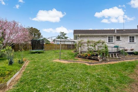 Photo of property in 14 Joanne Place, Rosehill, Papakura, 2113