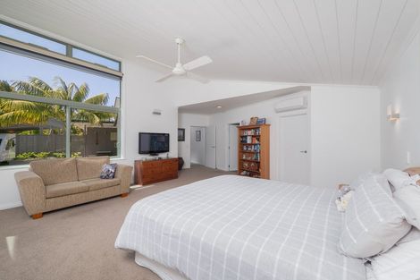 Photo of property in 13 Florance Avenue, Russell, 0202