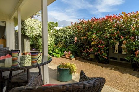 Photo of property in 17 Endeavour Avenue, Welcome Bay, Tauranga, 3112