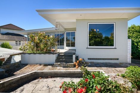 Photo of property in 33 Sheffield Street, Awapuni, Palmerston North, 4412