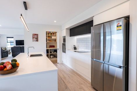 Photo of property in 5 Crest Place, Rolleston, 7615