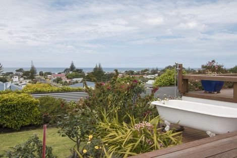 Photo of property in 8 Mayor View Terrace, Waihi Beach, 3611