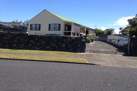 Photo of property in 33 Sharland Avenue, Manurewa, Auckland, 2102