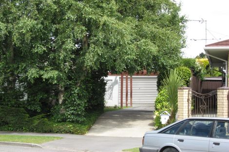 Photo of property in 6 Kirkdale Place, Avonhead, Christchurch, 8042