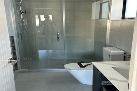 Photo of property in 33 Pilot Drive, Hobsonville, Auckland, 0616