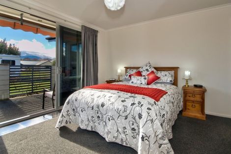 Photo of property in 10 Coburn Place, Lake Hayes, Queenstown, 9304