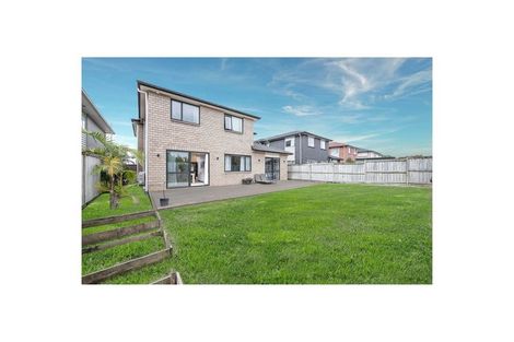 Photo of property in 16 Ballindrait Drive, Flat Bush, Auckland, 2019