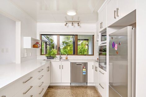 Photo of property in 28 Melville Drive, Whakatane, 3120