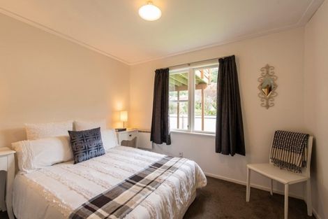 Photo of property in 186a Queens Drive, Lyall Bay, Wellington, 6022