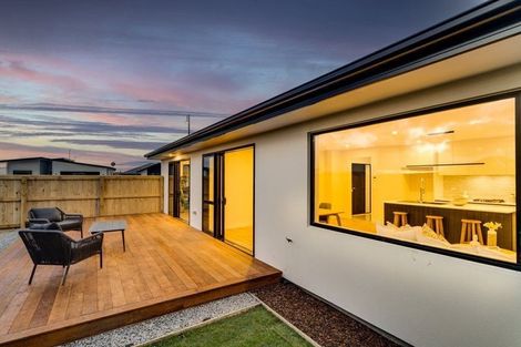 Photo of property in 5 Orchiston Way, Lincoln, 7608