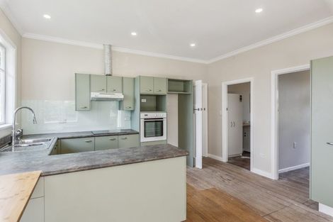 Photo of property in 98 Rosetta Road, Raumati South, Paraparaumu, 5032