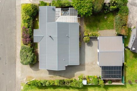 Photo of property in 15 Bluegum Road, Paraparaumu Beach, Paraparaumu, 5032