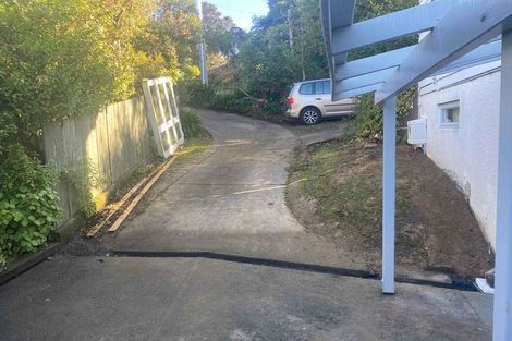 Photo of property in 176 Miromiro Road, Normandale, Lower Hutt, 5010