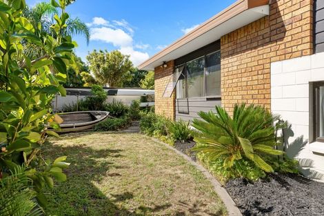 Photo of property in 11 Sutherland Avenue, Mount Maunganui, 3116