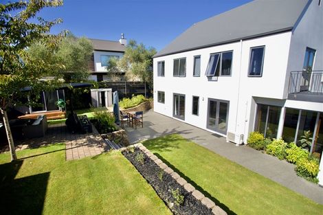 Photo of property in 88 Merivale Lane, Merivale, Christchurch, 8014