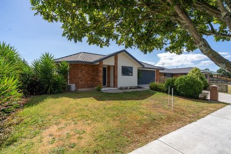 Photo of property in 26 Aldershot Place, Nawton, Hamilton, 3200